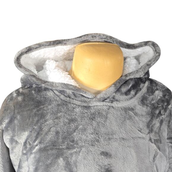 Three Poodle Women's Plush Gray Oversized Blanket Hoodie One Size Sherpa - Picture 2 of 10